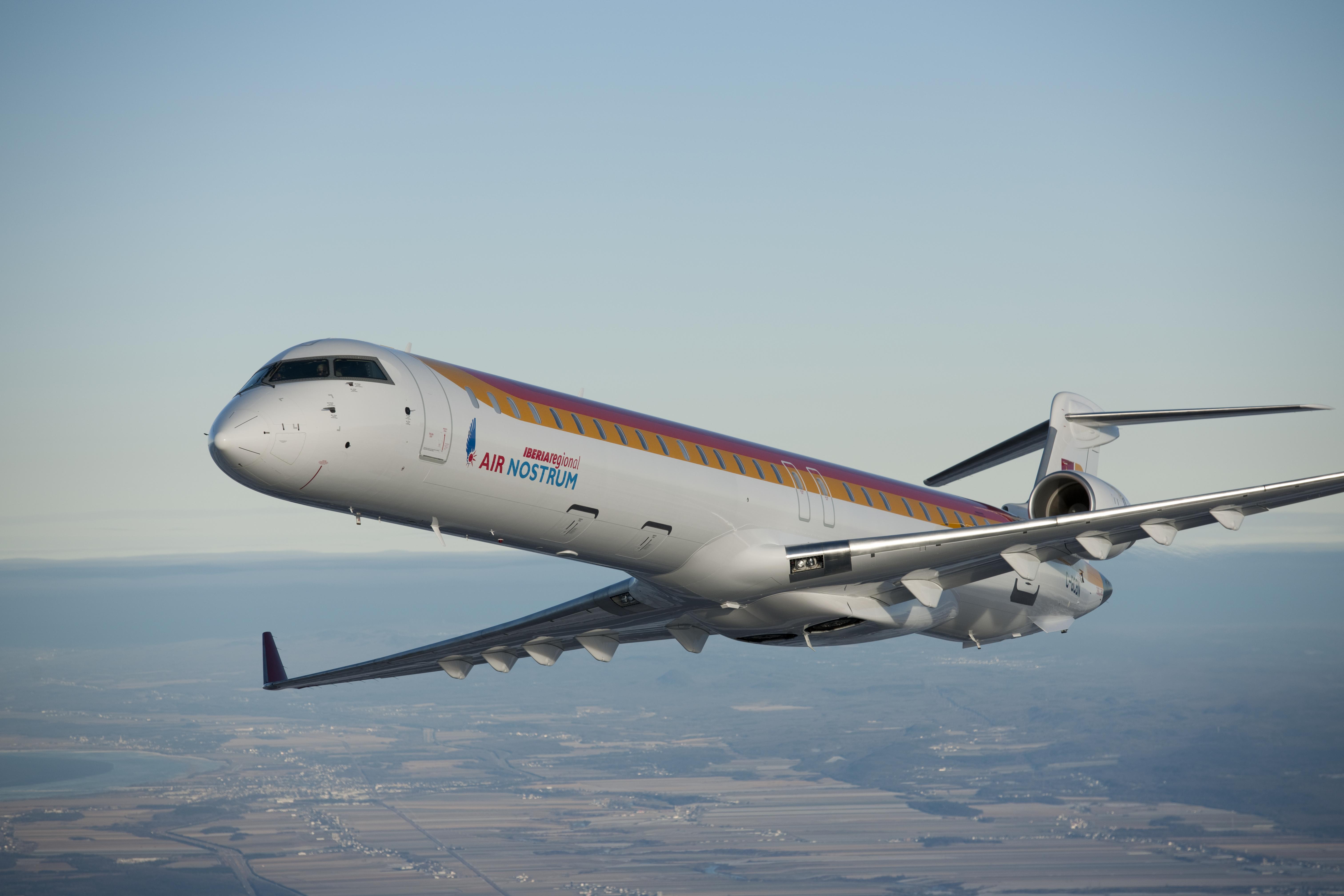 CRJ1000